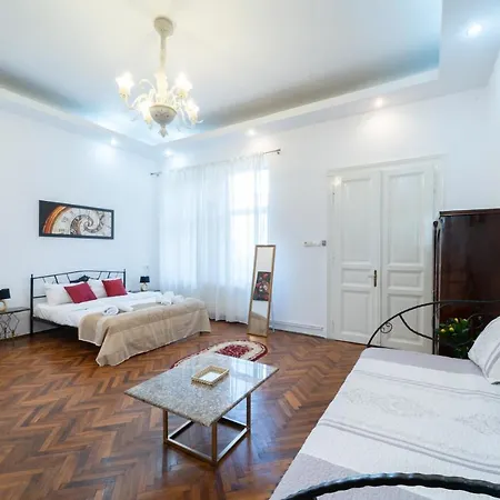 5* Noble House In Historic Center Vila