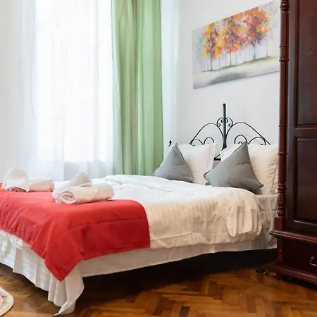 5* Noble House In Historic Center