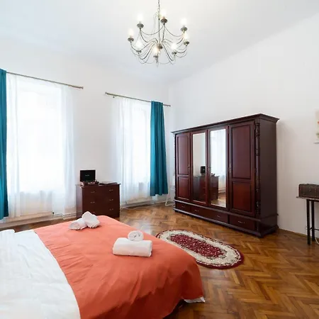 5* Noble House In Historic Center