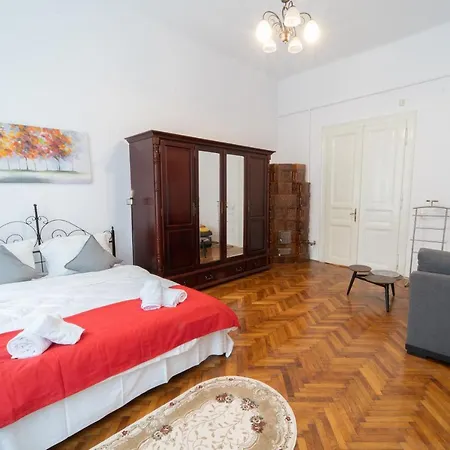 5* Noble House In Historic Center Vila Kluž
