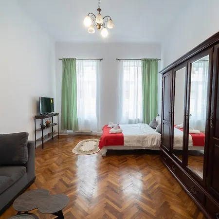 5* Noble House In Historic Center Vila Kluž