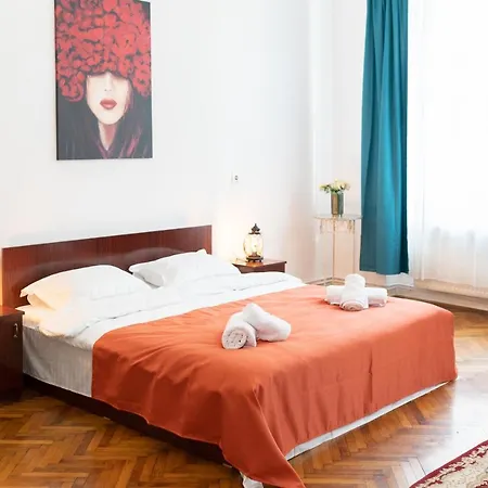5* Noble House In Historic Center