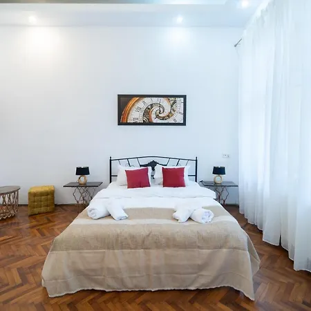 5* Noble House In Historic Center Kluż-Napoka