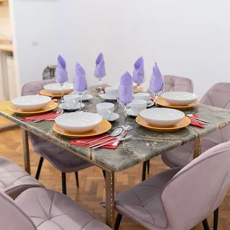 5* Noble House In Historic Center * 클루지나포카