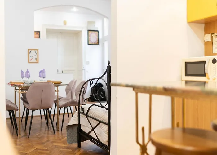 5* Noble House In Historic Center