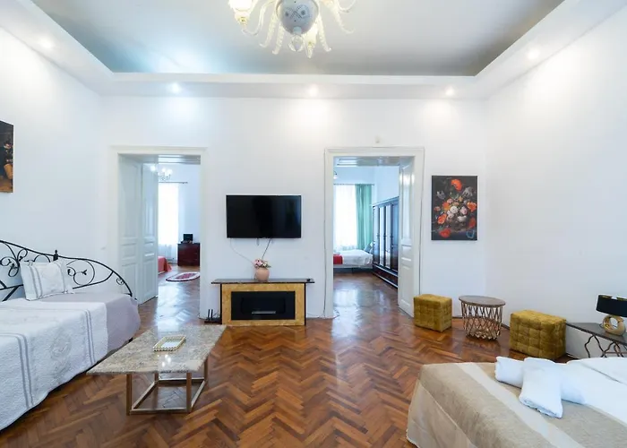 Villa 5* Noble House In Historic Center