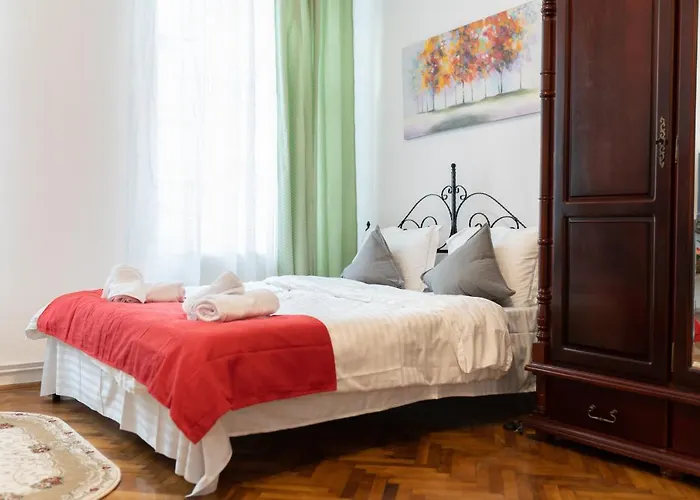 5* Noble House In Historic Center