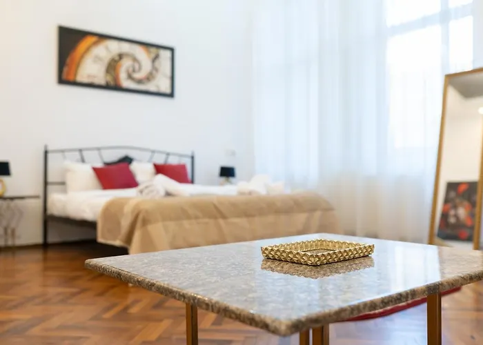 5* Noble House In Historic Center Vila Kluž